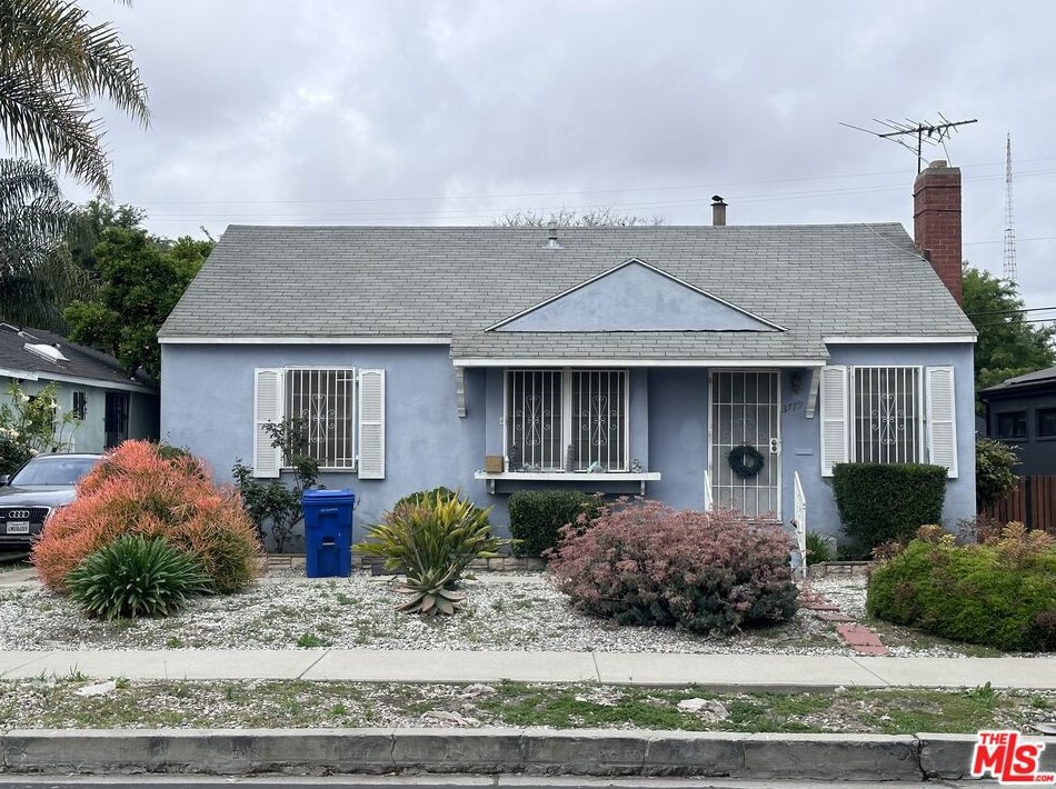 3779 Muirfield Rd, Los Angeles CA  90016-5741 exterior