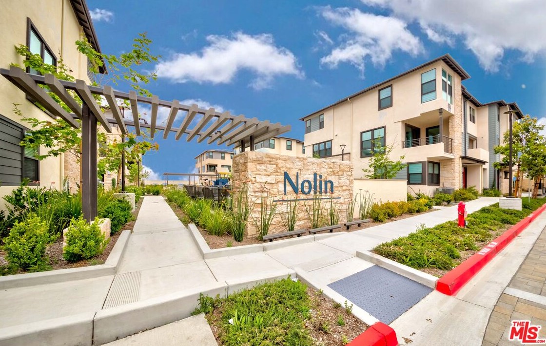 2957 W Lincoln Ave #4, Anaheim, CA 92801
