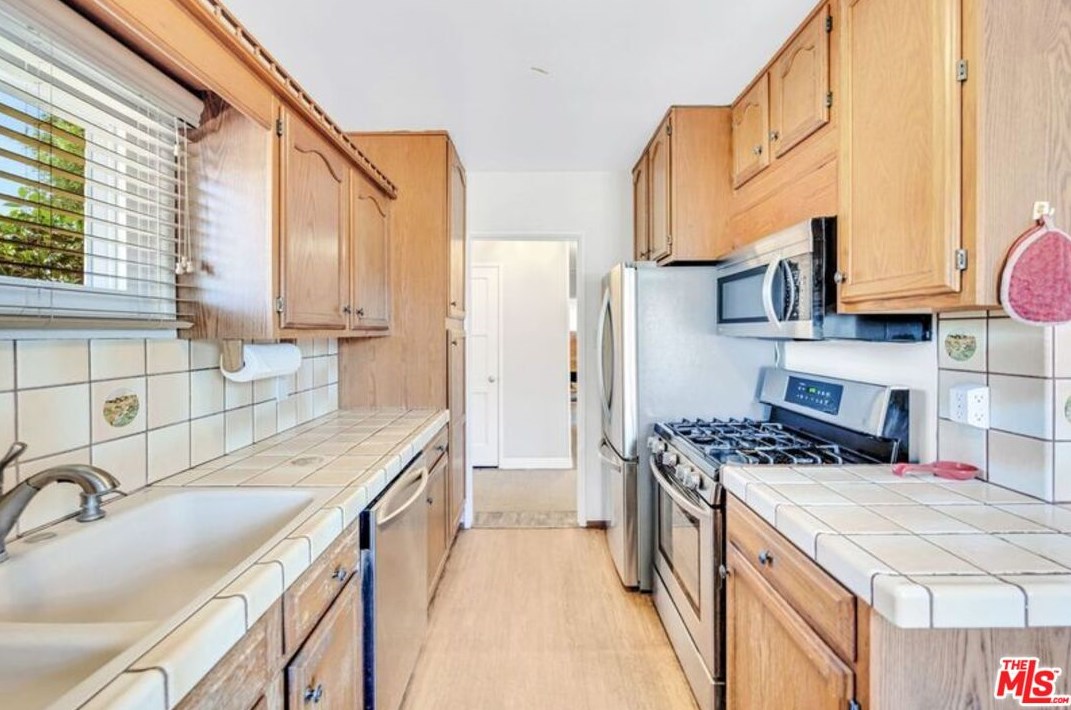 333 Nora Ave, West Covina CA  91790-1517 exterior