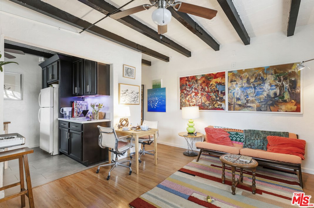 961 Edgeware Rd, Los Angeles CA  90026-5635 exterior