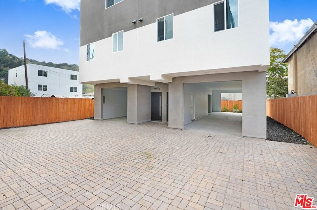4440 Turquoise St, Los Angeles, CA 90033-2664