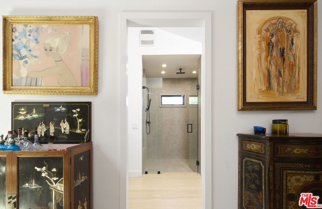 8902 Gibson St, Los Angeles CA  90034-2422 exterior