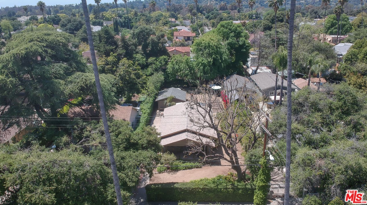 825 Sunset Ave, Pasadena, CA 91103-3037
