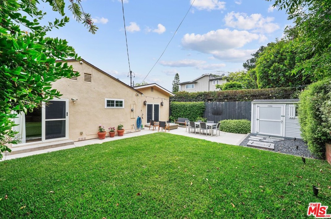 3431 Greenfield Ave, Los Angeles CA  90034-5301 exterior