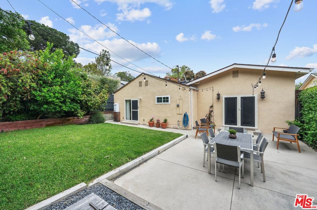 3431 Greenfield Ave, Los Angeles CA  90034-5301 exterior