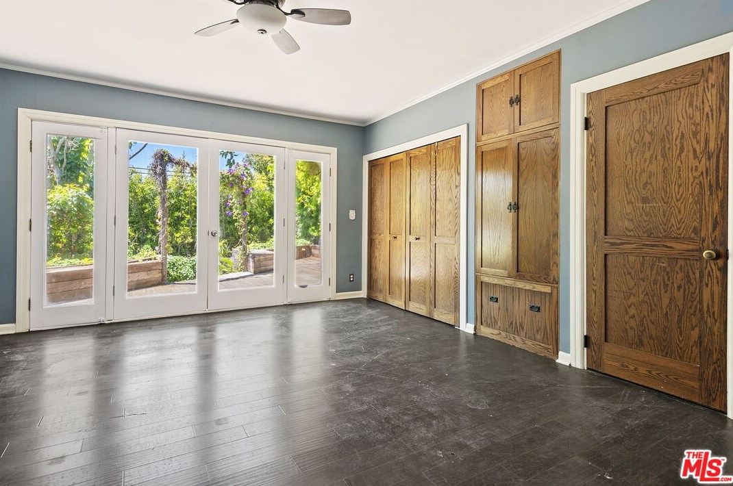 2073 Kerwood Ave, Los Angeles CA  90064-2689 exterior