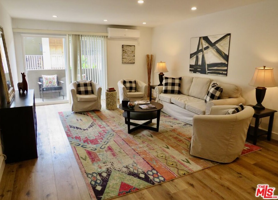 2320 Bentley Ave, Los Angeles CA  90064-3101 exterior
