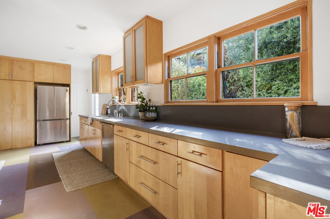 201 Wayland St, Los Angeles CA  90042-3539 exterior
