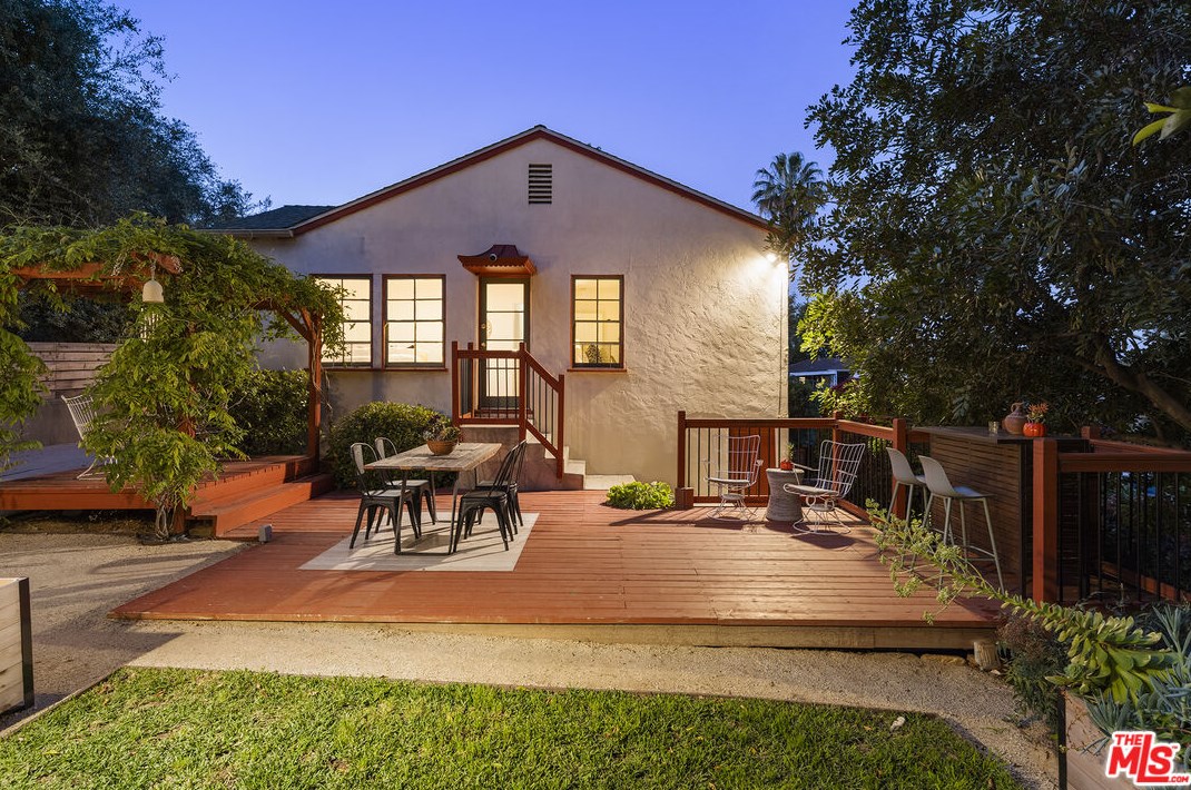 201 Wayland St, Los Angeles CA  90042-3539 exterior
