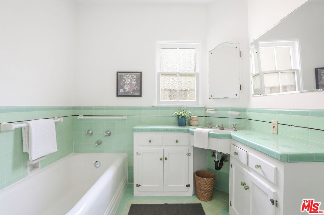 201 Wayland St, Los Angeles CA  90042-3539 exterior