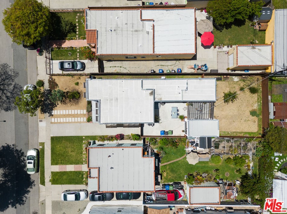 3201 59th Pl, Los Angeles CA  90043-3154 exterior