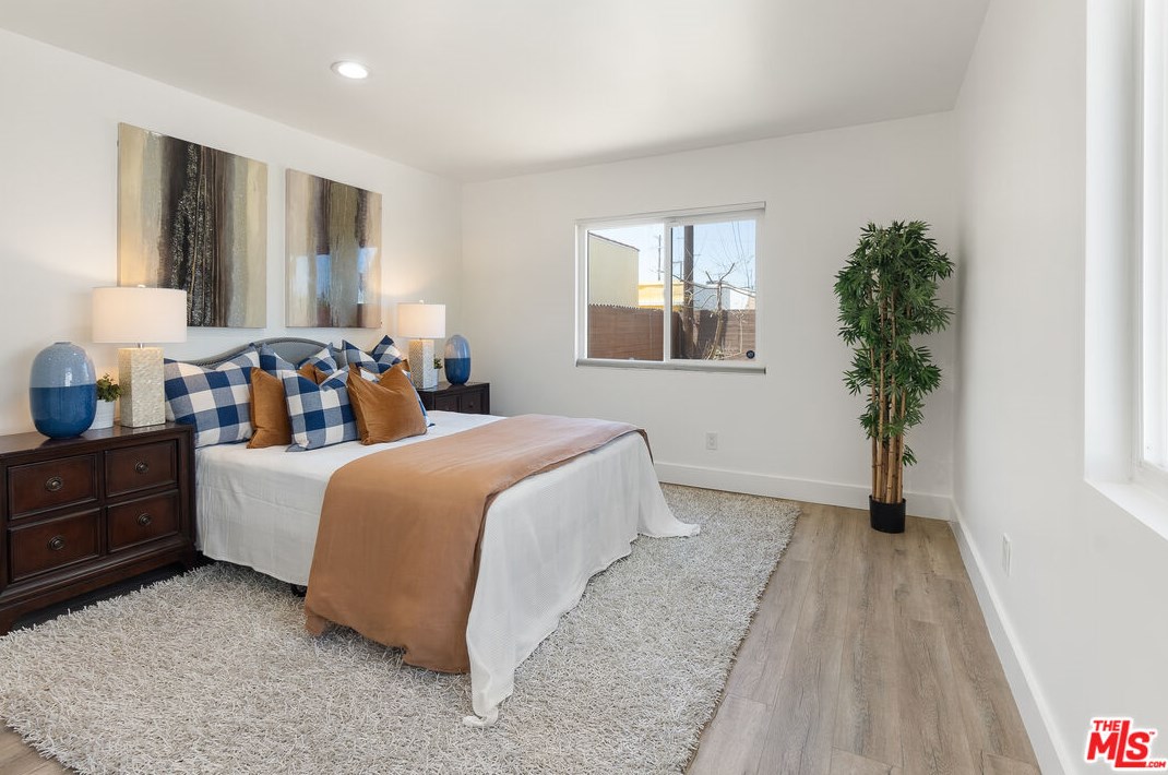 3201 59th Pl, Los Angeles CA  90043-3154 exterior