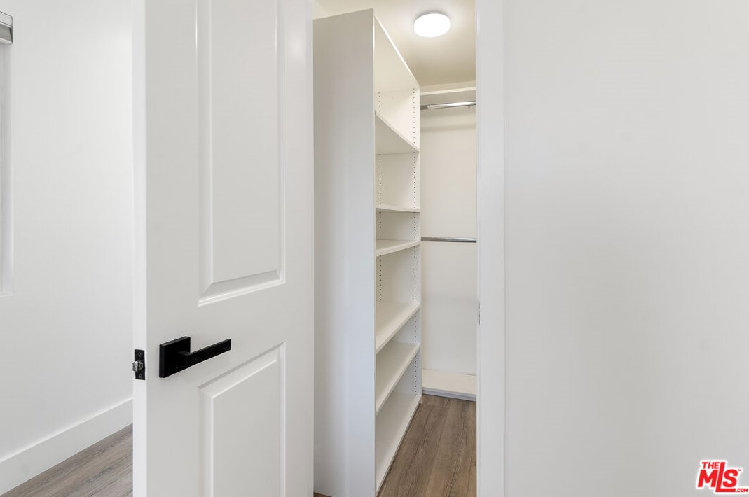 3201 59th Pl, Los Angeles CA  90043-3154 exterior