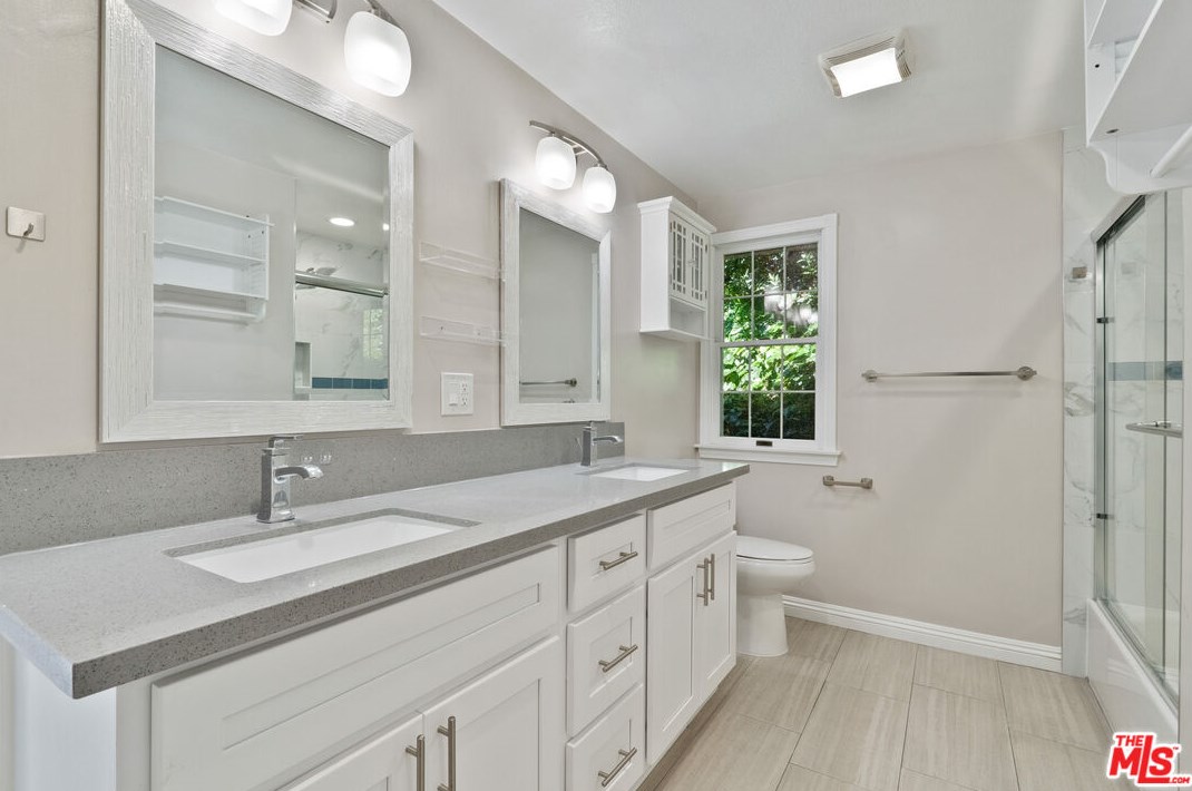 3709 Beechglen Dr, Glendale CA  91214-3238 exterior