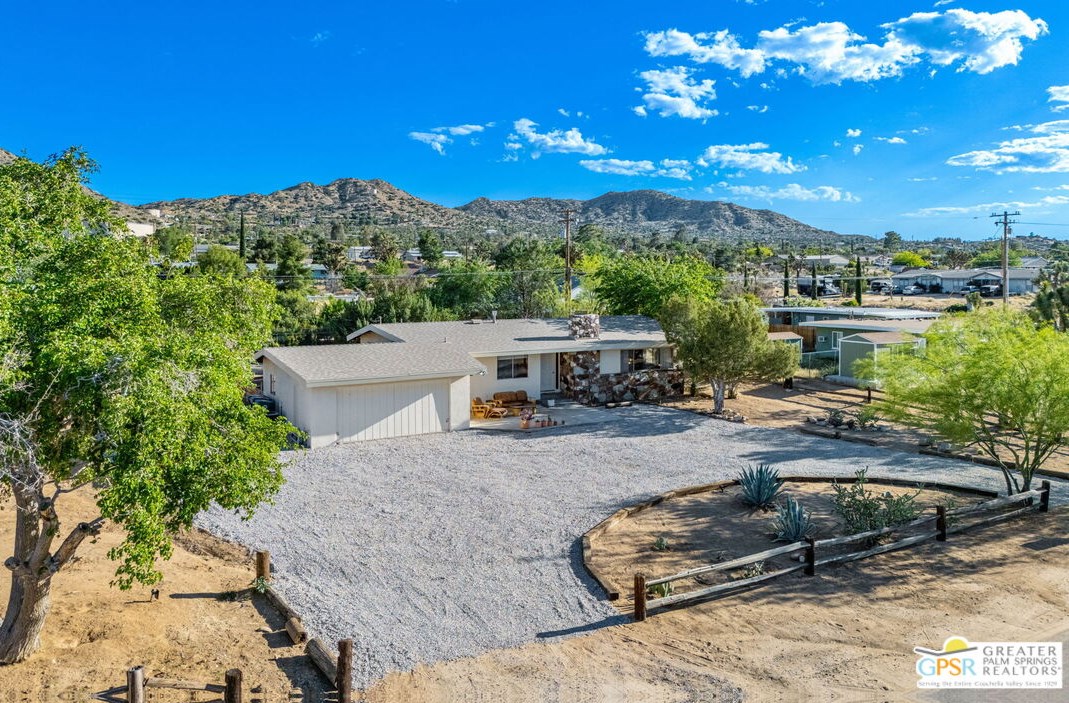 55743 Navajo Trl, Yucca Valley, CA 92284-3459