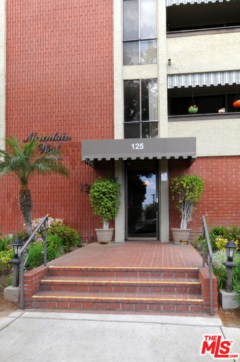 125 W Mountain St #115, Glendale, CA 91202
