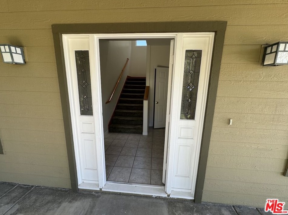 1384 Cynthia Ln, Carlsbad, CA 92008-1507