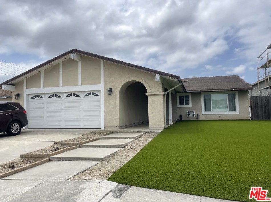 10460 Crane Cir, Santa Ana, CA 92708-7101