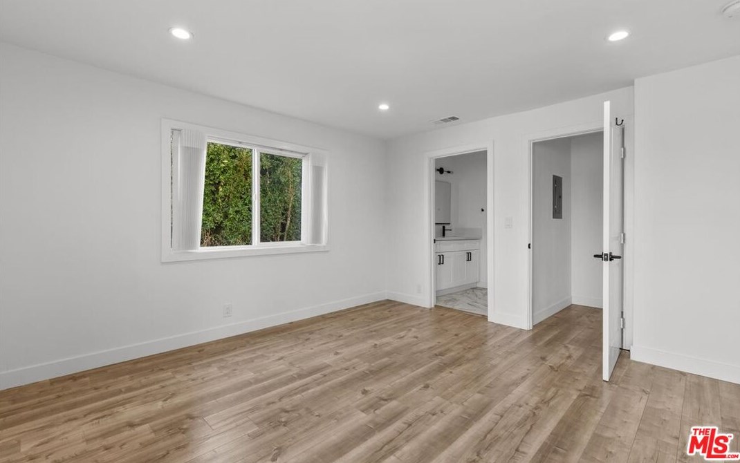 1848 Seigneur Ave, Los Angeles CA  90032-4026 exterior