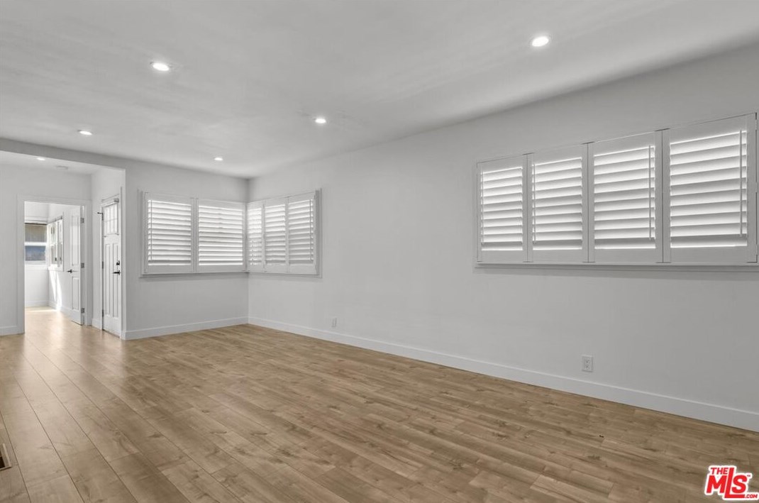1848 Seigneur Ave, Los Angeles CA  90032-4026 exterior