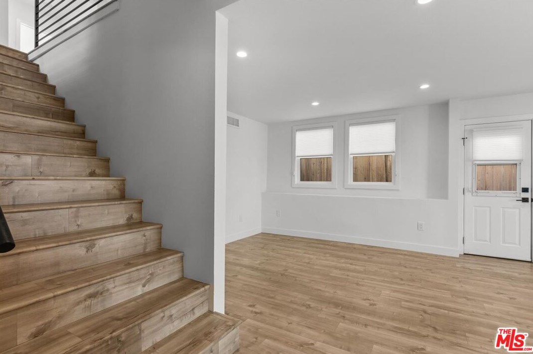 1848 Seigneur Ave, Los Angeles CA  90032-4026 exterior
