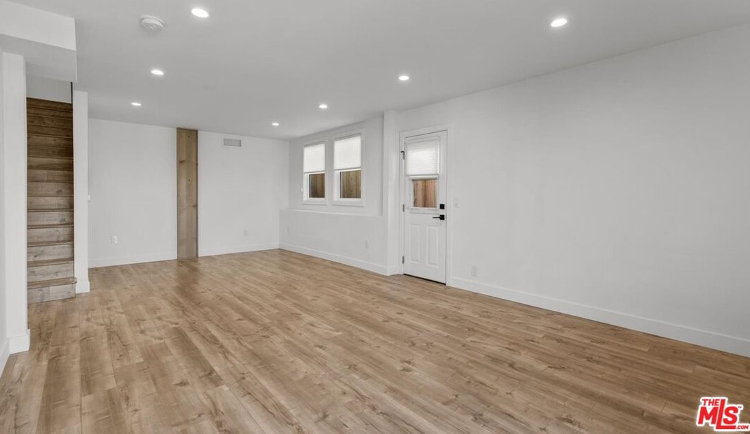 1848 Seigneur Ave, Los Angeles CA  90032-4026 exterior
