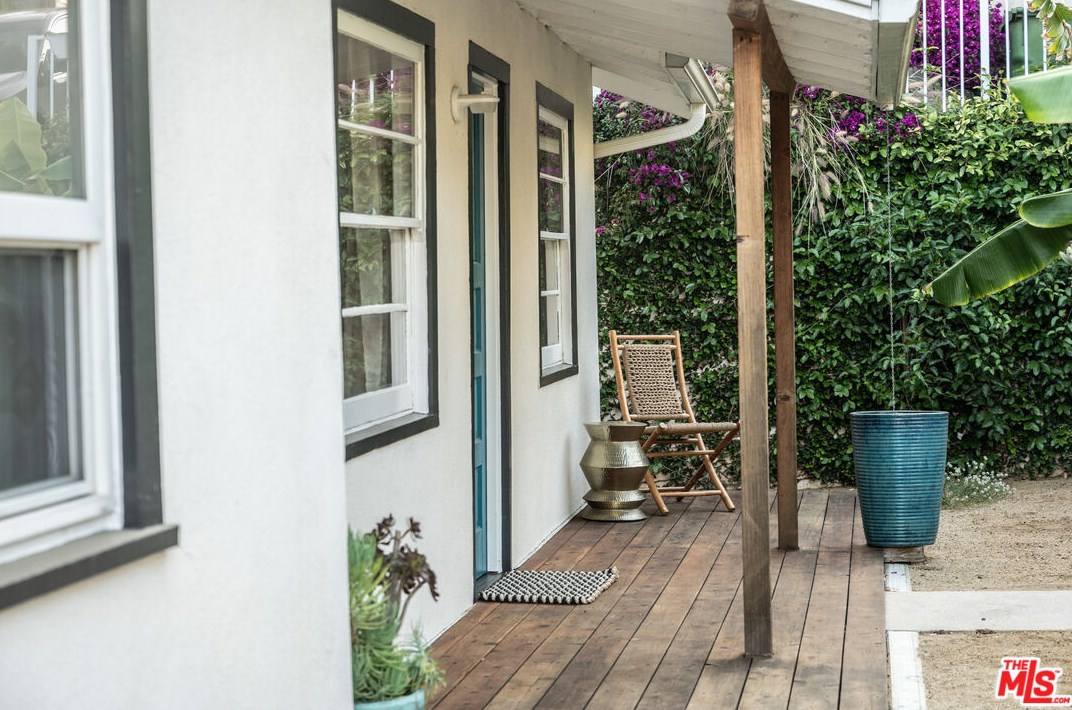 3653 Roseview Ave, Los Angeles, CA 90065-1723