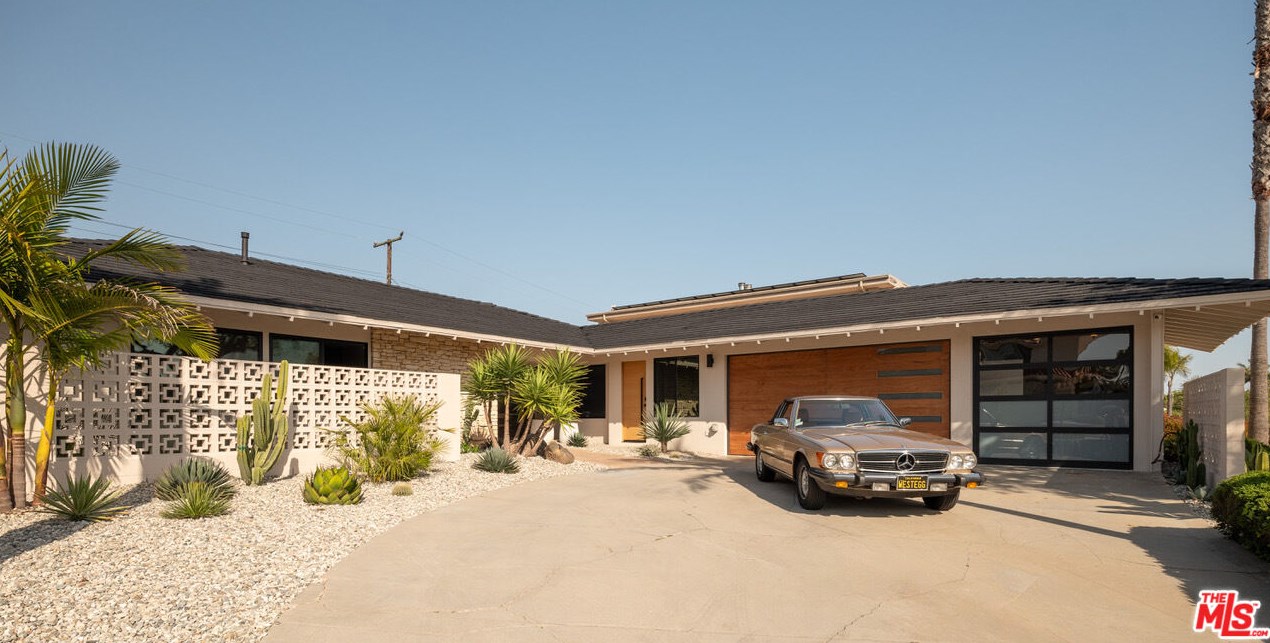 6504 Springpark Ave, Los Angeles, CA 90056-2224