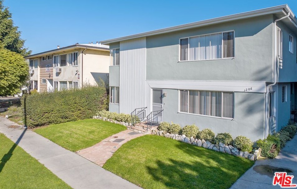 1206 Sherbourne Dr, Los Angeles, CA 90035-2320