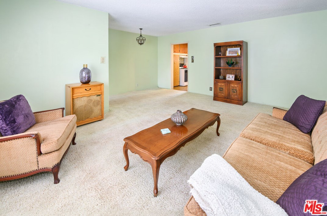 5467 76th St, Los Angeles, CA 90045-3207