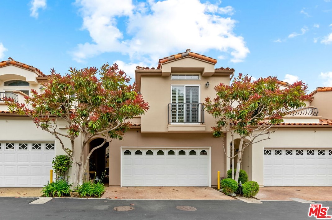 6434 Lunita Rd, Malibu, CA 90265-2629