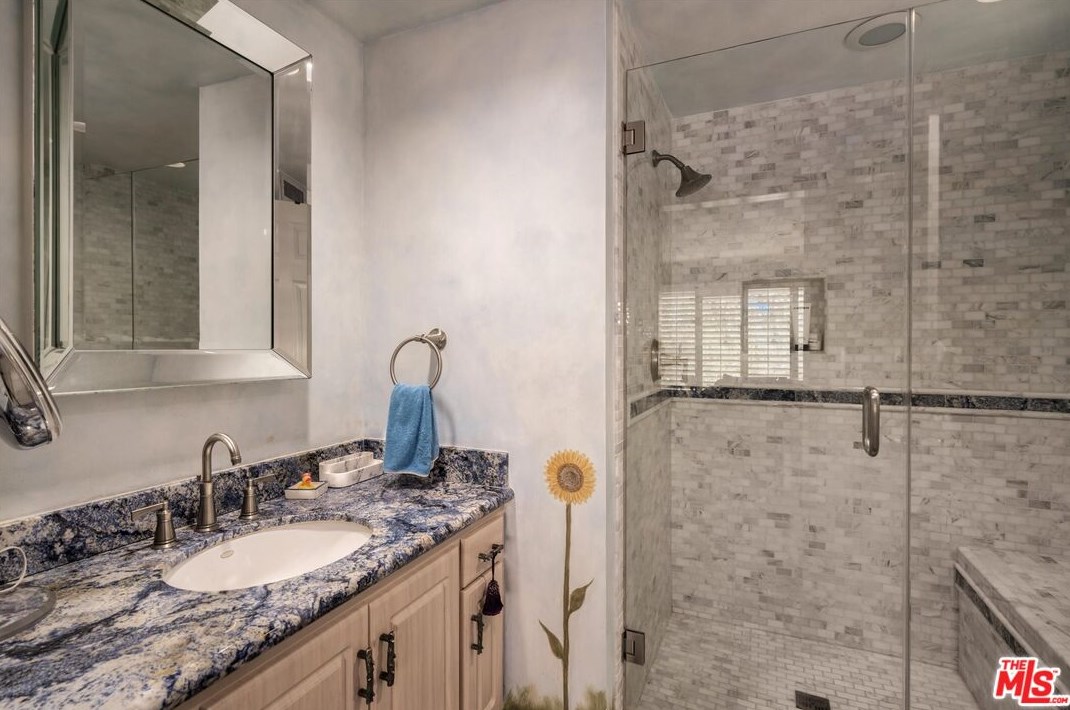 15524 Collina Strada, Los Angeles CA  90077-1514 exterior