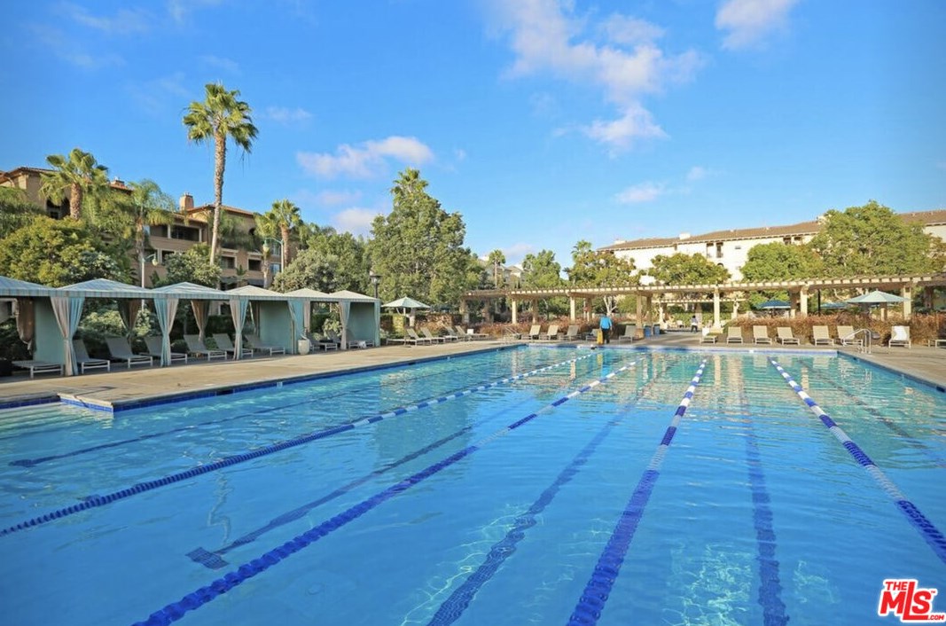 5625 Crescent Park, Los Angeles CA  90094-2079 exterior