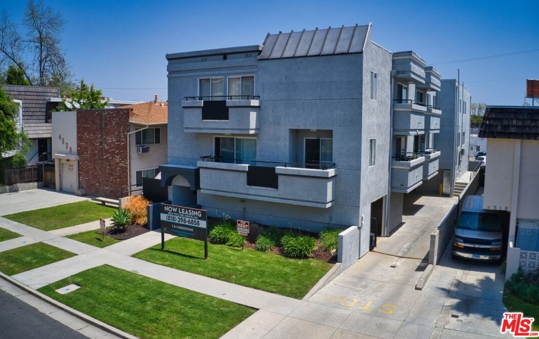 4524 Vista Del Monte Ave, Van Nuys, CA 91403