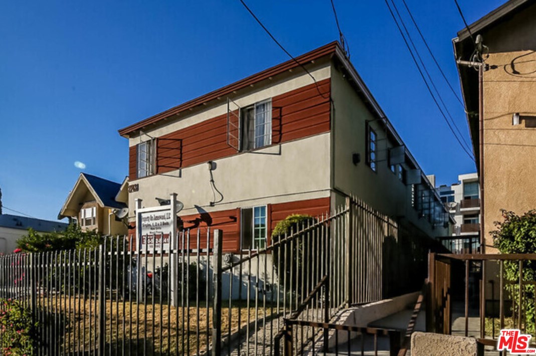 2743 James M Wood Blvd, Los Angeles, CA 90006-1776