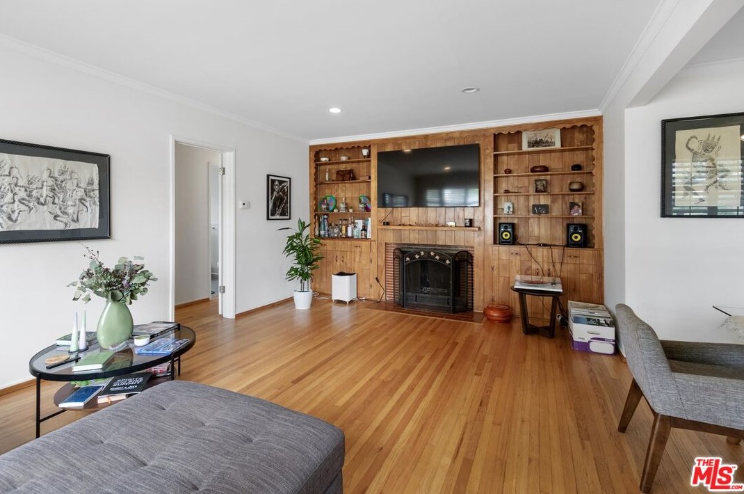 7818 Mcconnell Ave, Los Angeles CA  90045-1044 exterior
