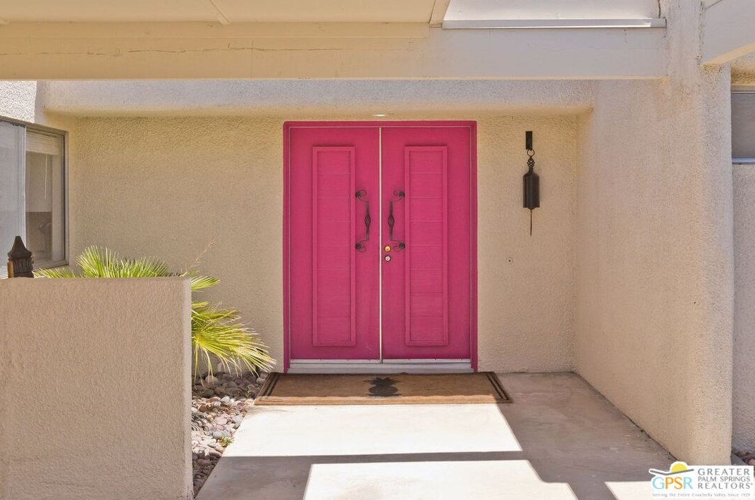 6076 Fairway Cir, Palm Springs, CA 92264-3818