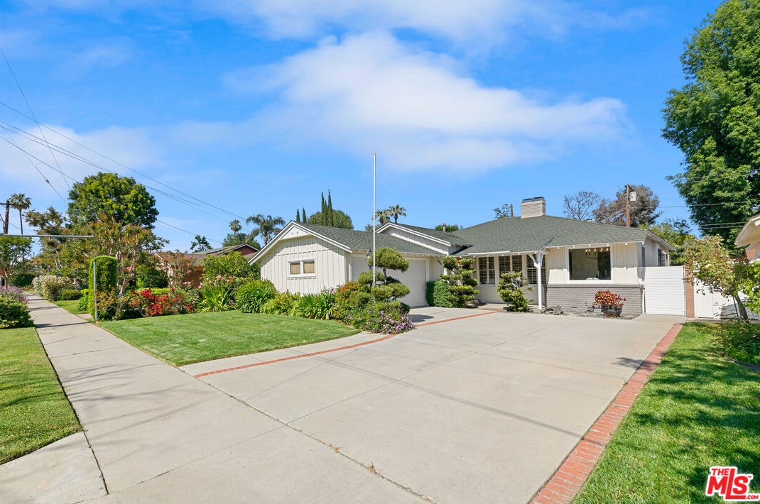 5844 Ranchito Ave, Van Nuys, CA 91401-4345