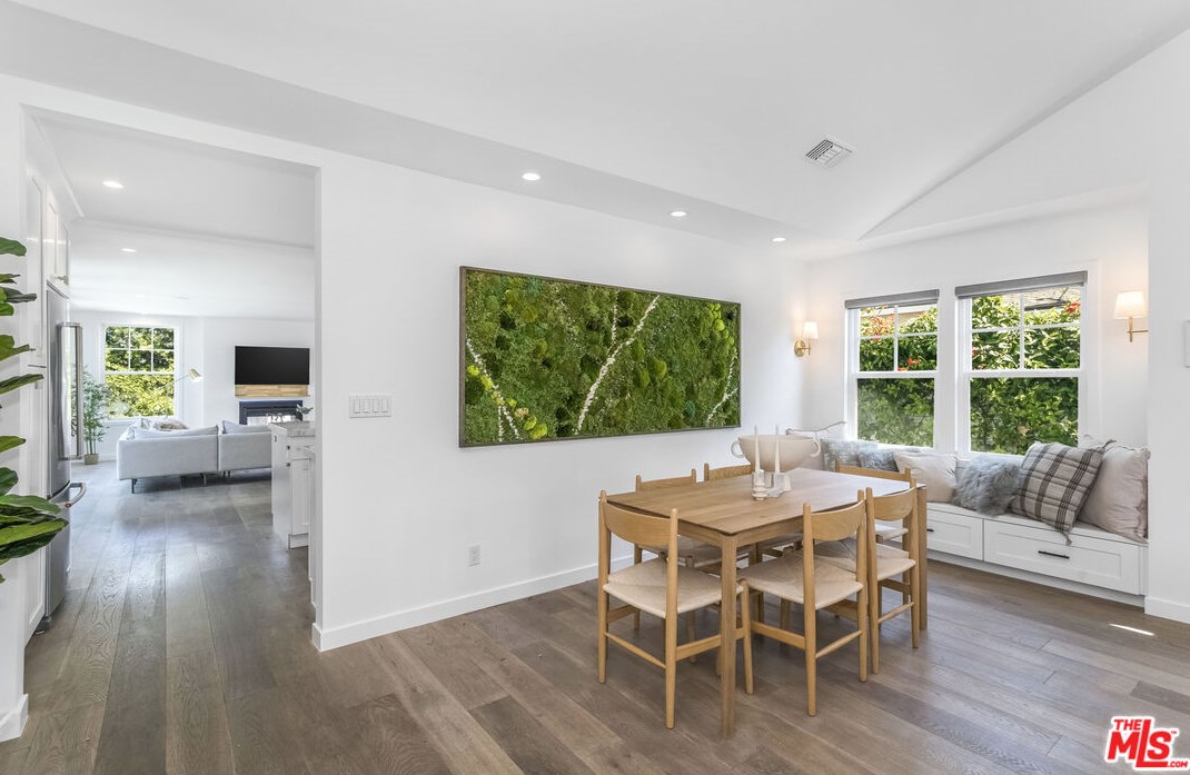 4836 Placidia Ave, North Hollywood CA  91601-4834 exterior