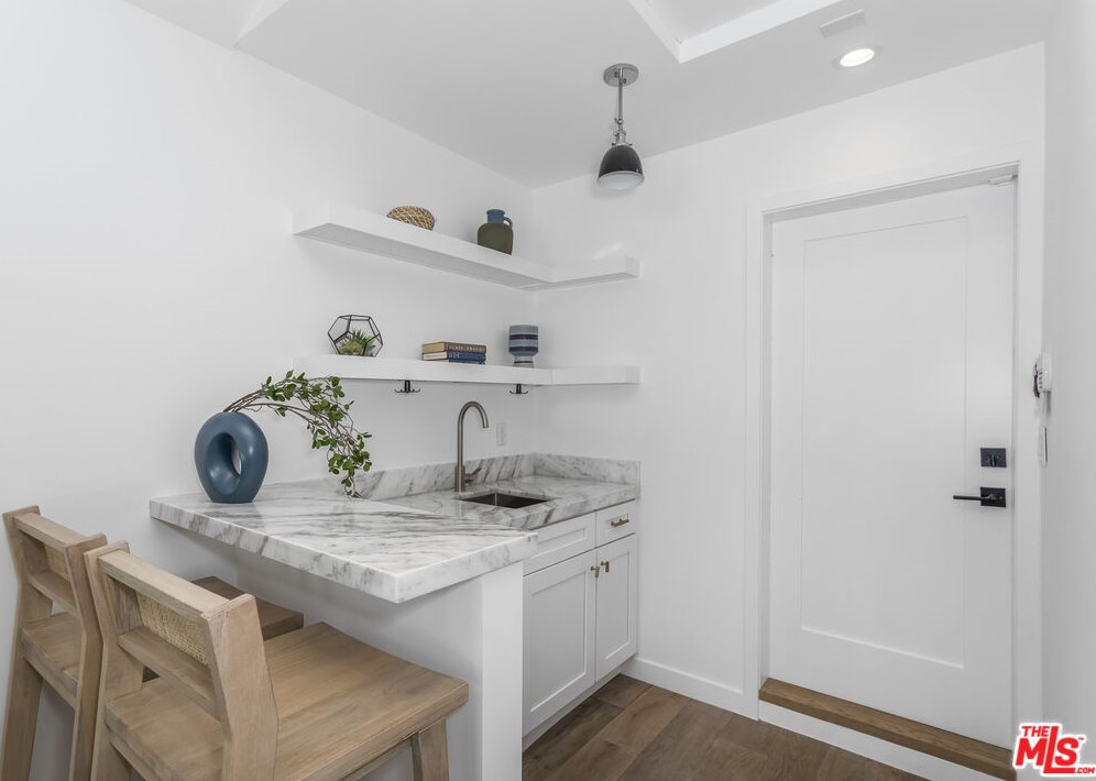 4836 Placidia Ave, North Hollywood CA  91601-4834 exterior