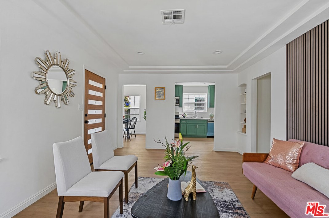 3019 Palm Grove Ave, Los Angeles CA  90016-2336 exterior