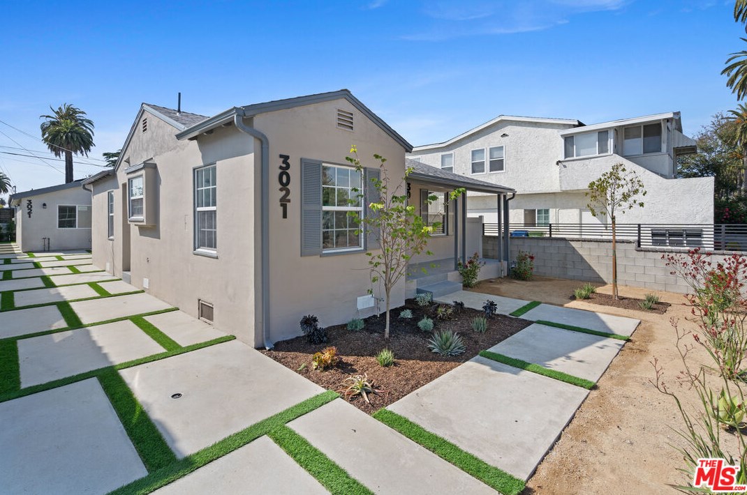 3019 Palm Grove Ave, Los Angeles CA  90016-2336 exterior