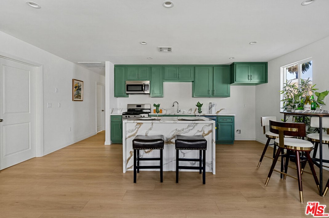3019 Palm Grove Ave, Los Angeles CA  90016-2336 exterior