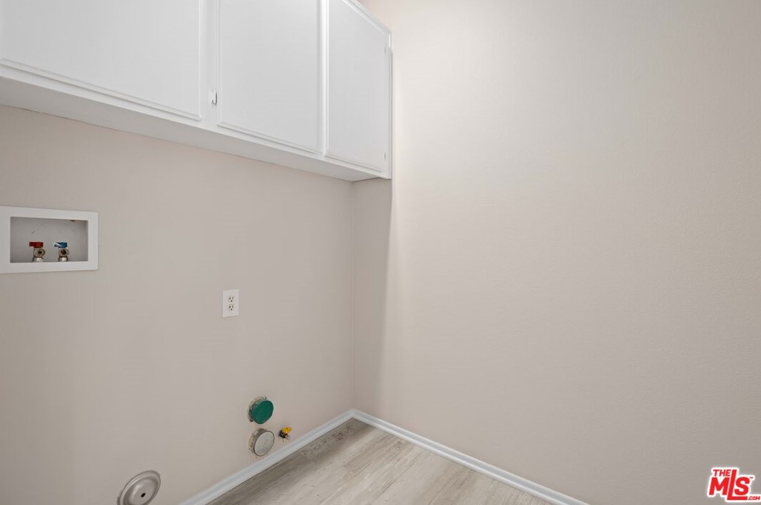 44034 27 St, Lancaster CA  93536-6023 exterior