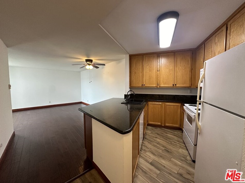 2901 Peninsula Rd #237, Oxnard, CA 93035