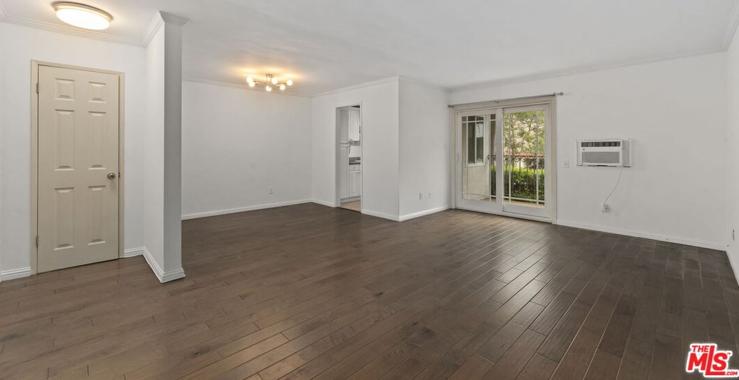 625 Flores St, Los Angeles, CA 90048-2148