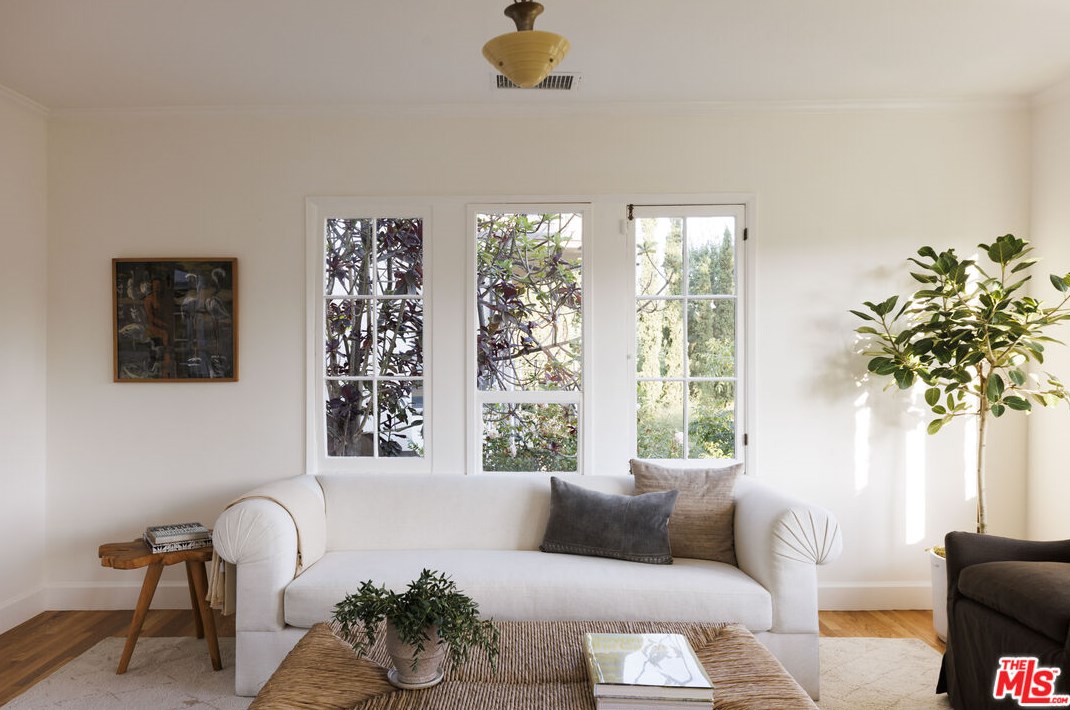 434 Crane Blvd, Los Angeles CA  90065-5053 exterior