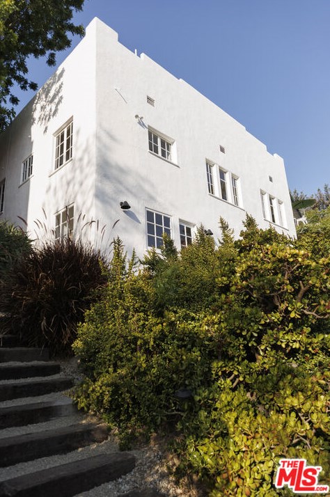 434 Crane Blvd, Los Angeles CA  90065-5053 exterior