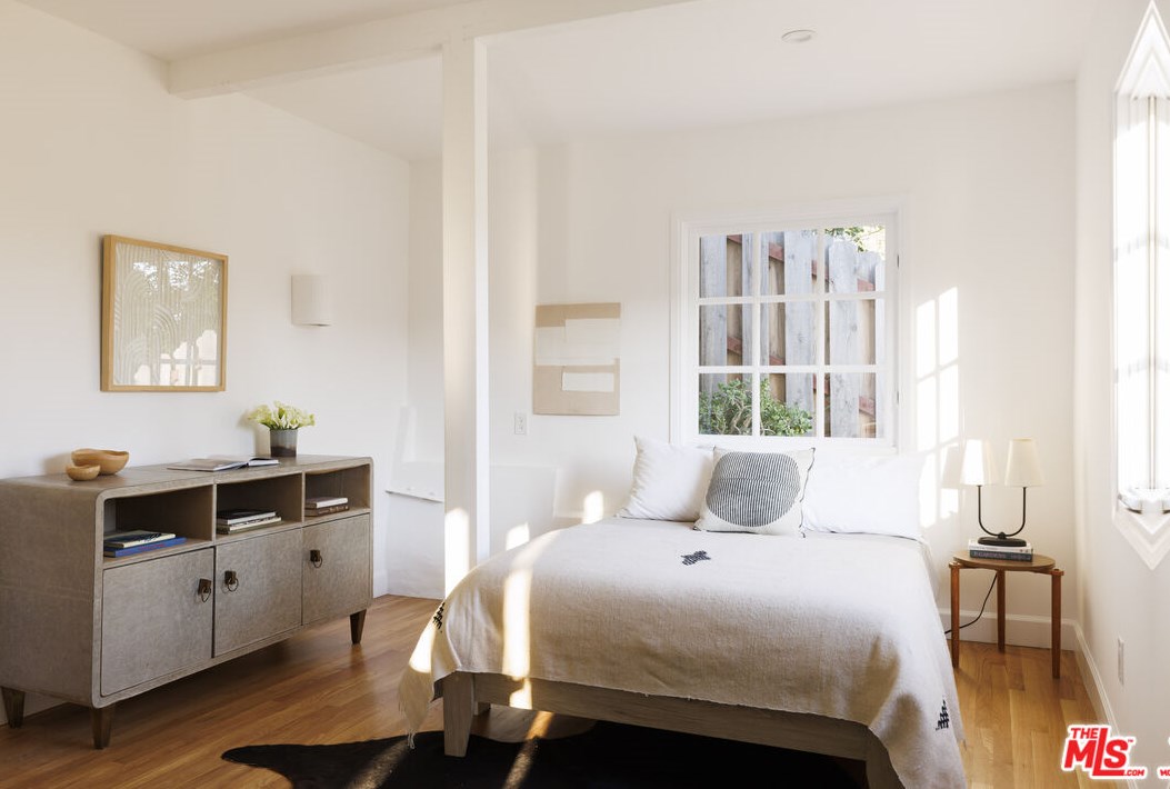 434 Crane Blvd, Los Angeles CA  90065-5053 exterior