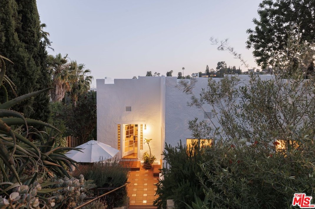 434 Crane Blvd, Los Angeles CA  90065-5053 exterior